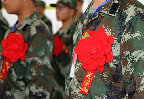 石家莊東華鐵路學(xué)校學(xué)生去當(dāng)兵保留學(xué)籍嗎？
