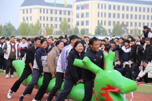 重磅利好！保定 8 個貧困縣學(xué)子就讀石家莊東華鐵路學(xué)校補(bǔ)助政策全解析