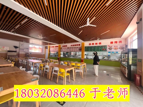 河北同仁醫(yī)學中等專業(yè)學校的學生每月吃飯多少錢？